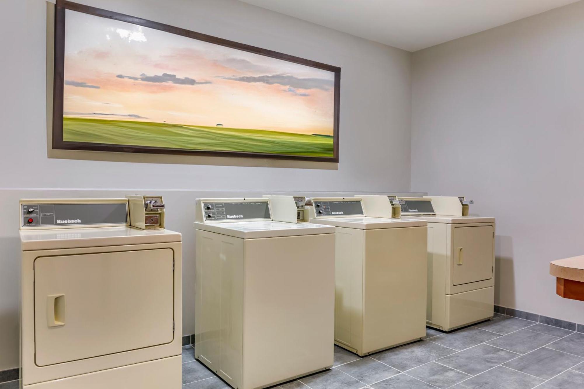 Comfort Inn & Suites Rapid City Near Mt Rushmore Zewnętrze zdjęcie