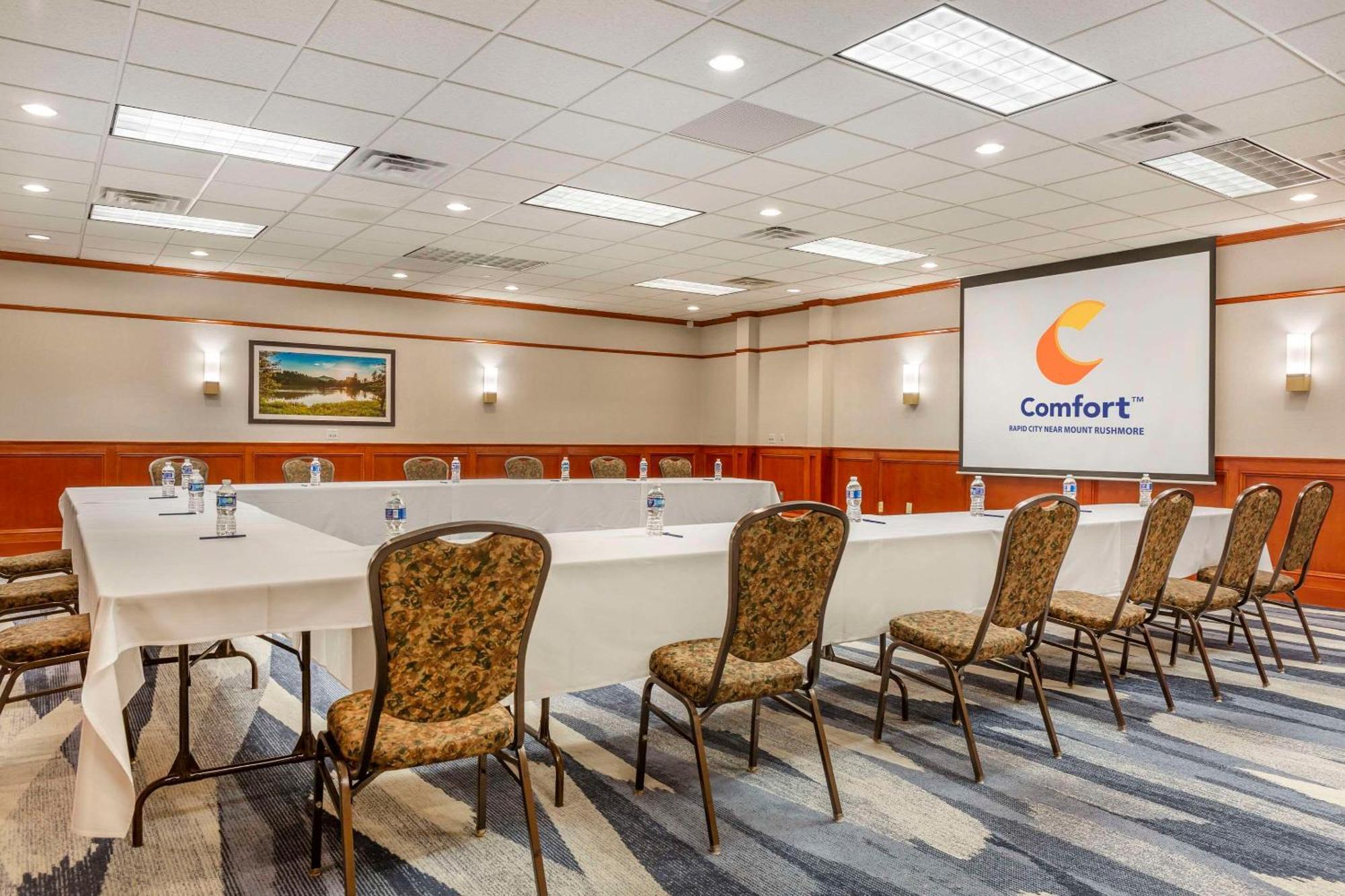Comfort Inn & Suites Rapid City Near Mt Rushmore Zewnętrze zdjęcie