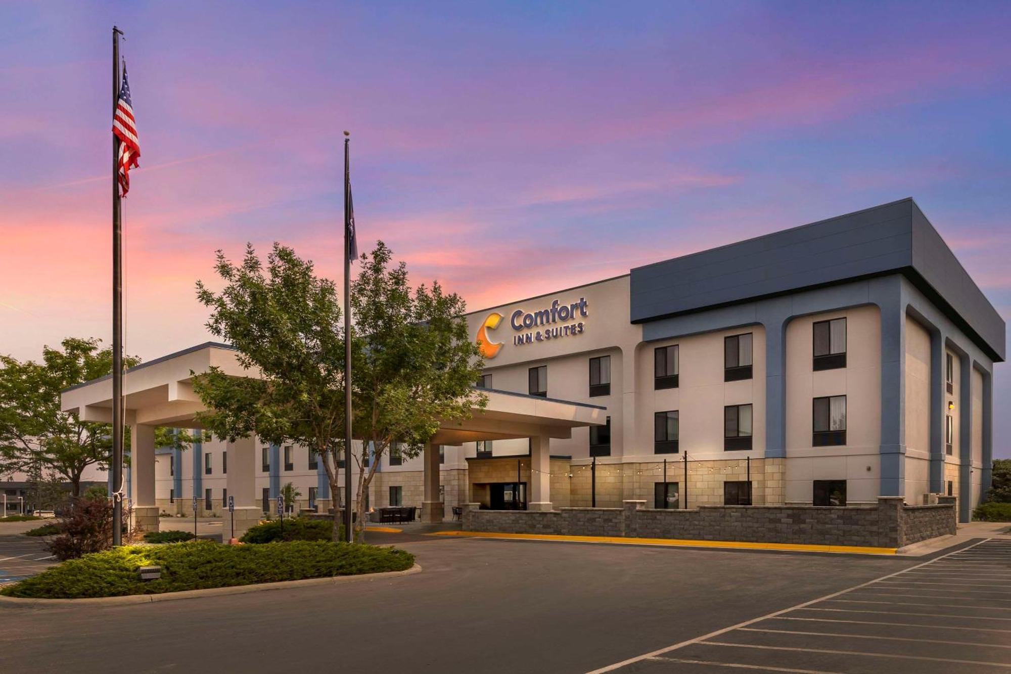 Comfort Inn & Suites Rapid City Near Mt Rushmore Zewnętrze zdjęcie
